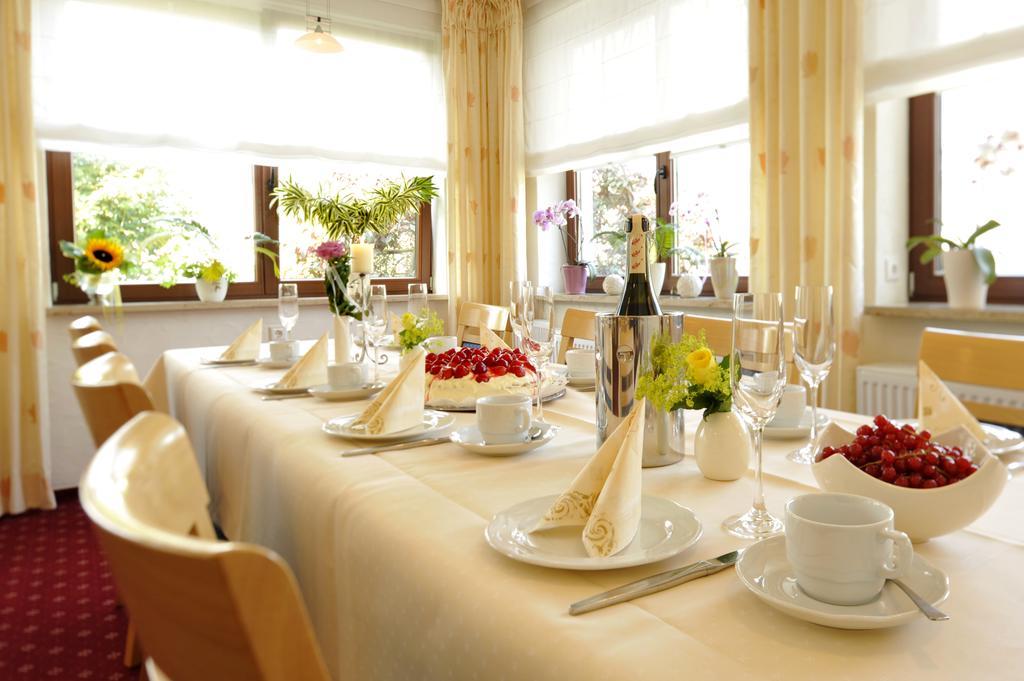 Hotel & Ferienappartements Edelweiss Willingen  Dış mekan fotoğraf