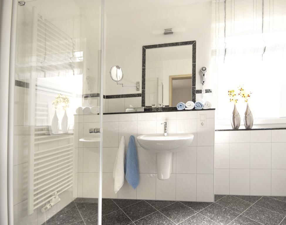 Hotel & Ferienappartements Edelweiss Willingen  Dış mekan fotoğraf